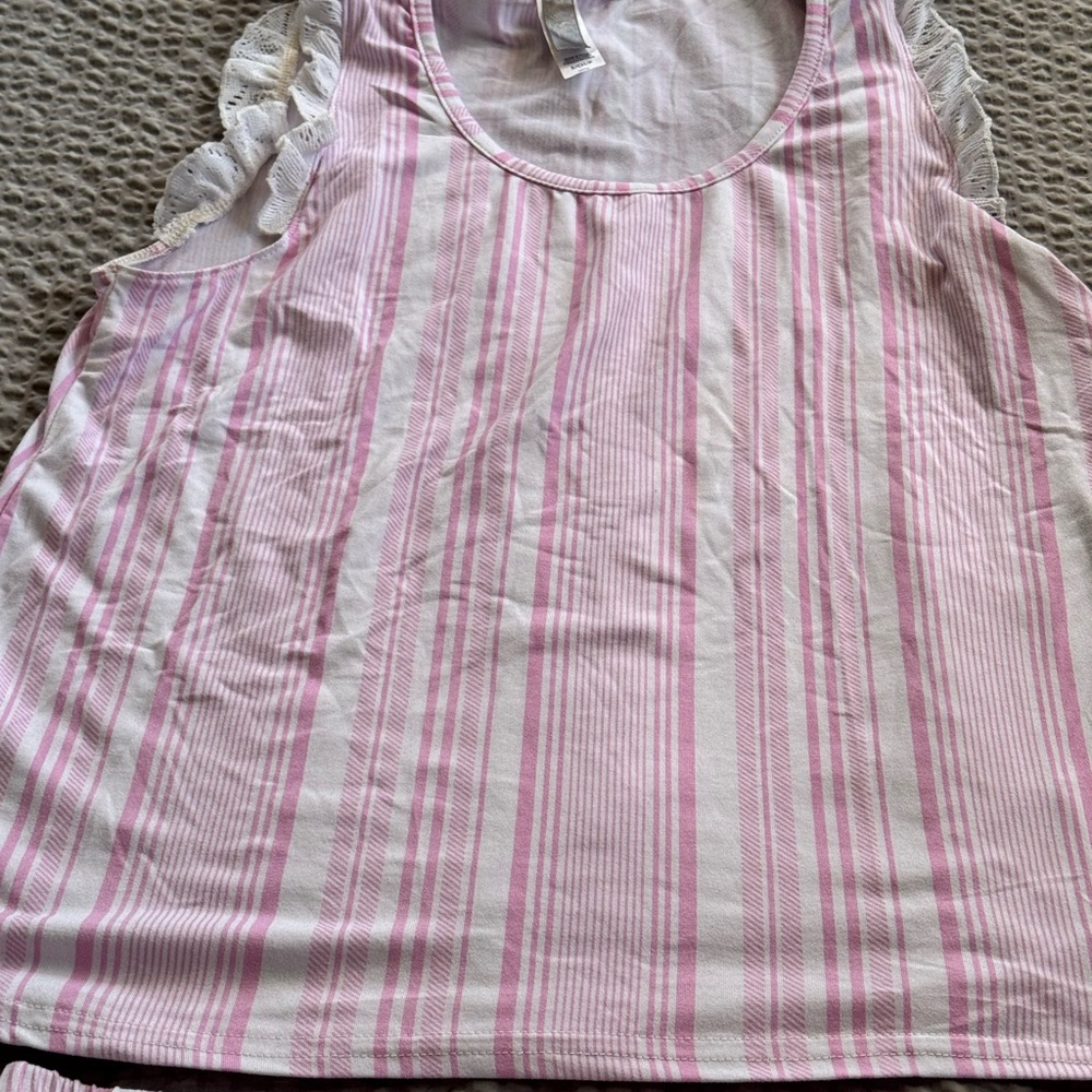 ⚠️Sleepwear Set⚠️ - Picture 2 of 3